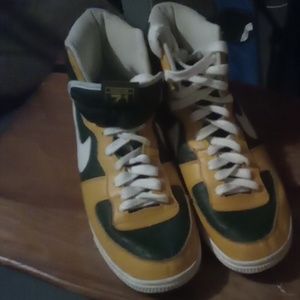 Nike sneakers for men